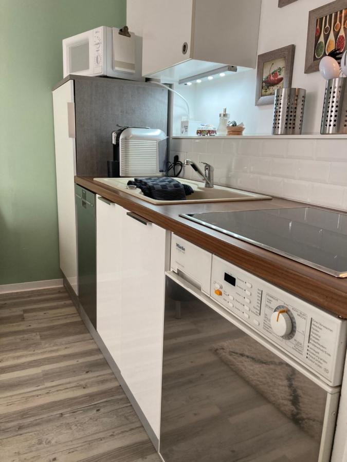 Living At Saarpartments - Adultsonly - Business & Holiday Homes With Kitchen For Long- And Short Term Stay, 3 Min To St Johanner Markt And Points Of Interest ザールブリュッケン エクステリア 写真